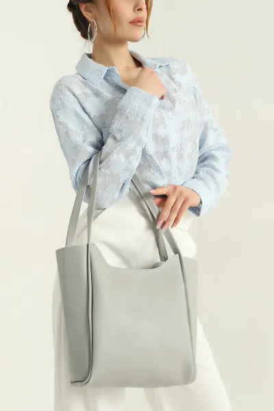 gri-buyuk-boy-fermuarli-kadin-kol-ve-omuz-cantasi-360834