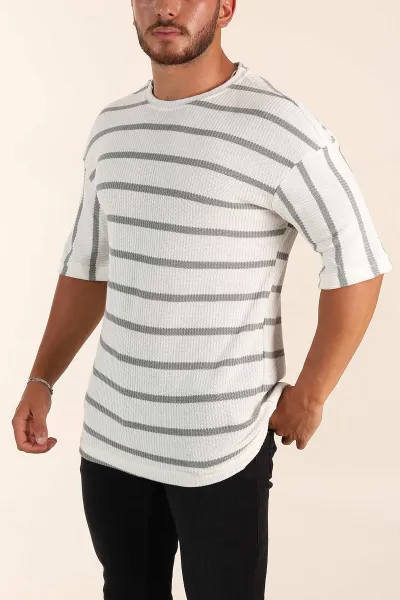 Gri Çizgili Oversize Jakarlı Delikli Erkek Triko Tişört 267401