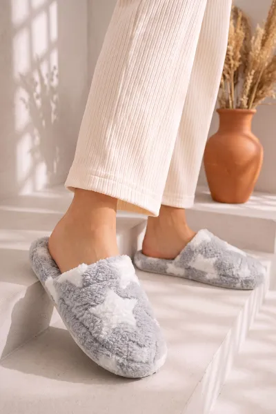 Gri Peluş Yıldız Tasarımlı Kadın Ev Terliği 490942