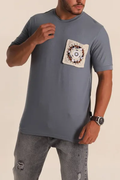 gri-relaxed-fit-cep-detayli-erkek-tisort-268733