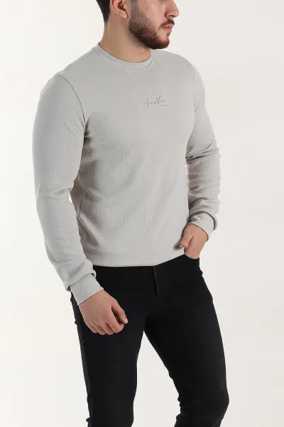 gri-relaxed-fit-dokulu-kabartma-yazi-detayli-erkek-sweatshirt-398555