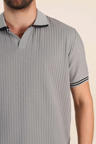 Gri Relaxed Fit Petek Dokulu Patlı Polo Yaka Erkek Tişört 370262