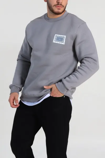 gri-relaxed-fit-uc-ip-sardonlu-baskili-erkek-sweatshirt-309656