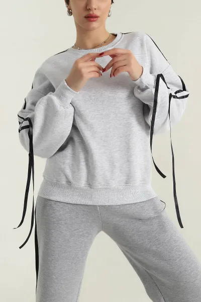 Gri Şerit Detay Şardonlu Üç İp Kadın Sweat 413801