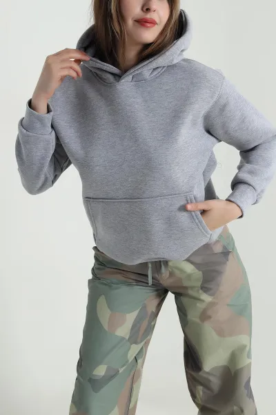 Gri Sırtı Pul İşlemeli Şardonlu Kadın Fermuarsız Sweat 494471