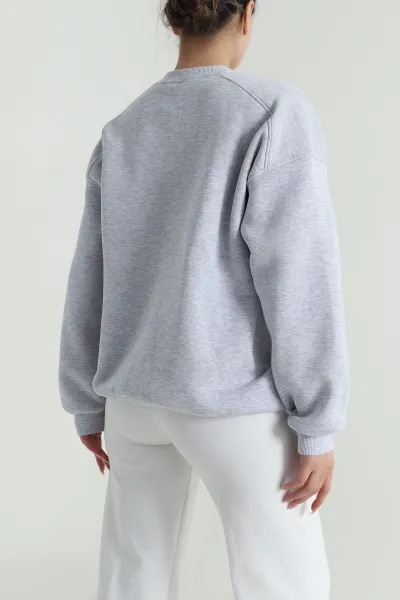 Gri Süzene Nakışlı Şardonlu Üç İp Kadın Sweat 486709