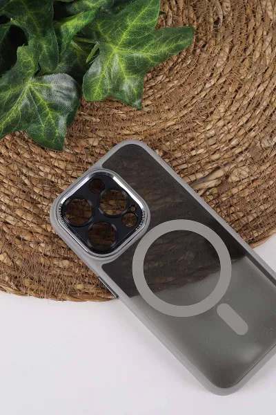 Gri TeknoCase İPhone 15 Pro Uyumlu Wesley Case Serisi Magsafe Özellikli Transparan Sert Silikon Telefon Kılıfı 430605