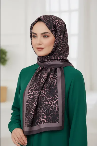 gul-kurusu-75x180-cm-our-fashion-dijital-baskili-leopar-desenli-soft-sal-408638