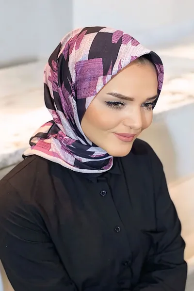 gul-kurusu-90x90-cm-dijital-baski-bella-desenli-pamuk-esarp-349469