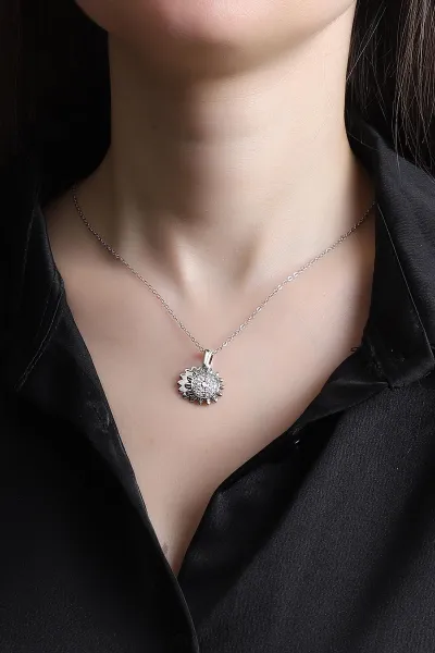 Gümüş Açılıp Kapanabilen Zirkon Taşlı Çelik Kolye 351740