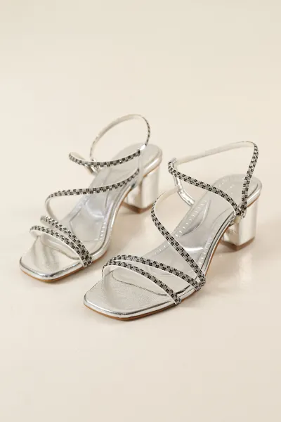 Gümüş Kırışık Rugan Taş Bantlı Topuklu Sandalet 259016