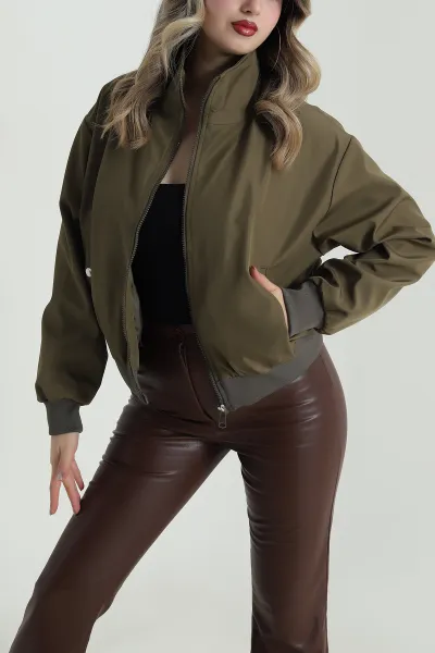 Haki Astarlı Cepli Kadın Mont 488355