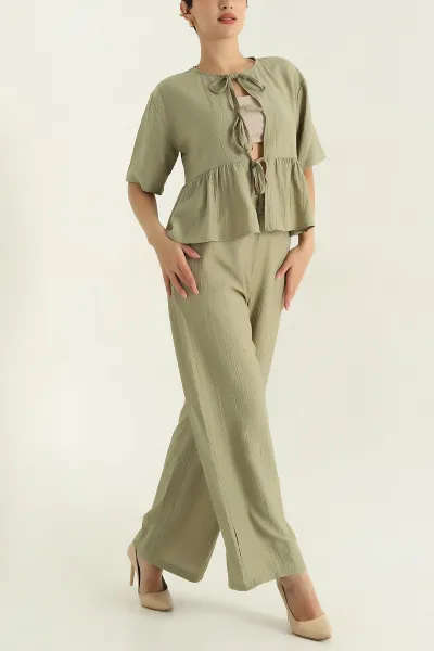 haki-onu-baglamali-cilek-bluz-pantolon-kadin-ikili-takim-367934