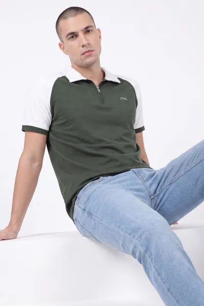 haki-oysho-kumas-yarim-fermuarli-polo-yaka-erkek-tisort-471689