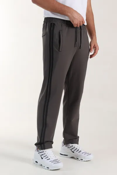 Haki Regular Fit Şerit Detaylı Fermuarlı Cepli Erkek Eşofman Altı 402378