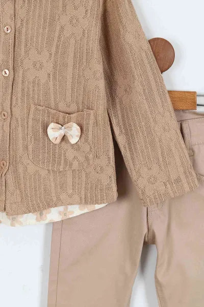 Kahve (1-9 Yaş)Çiçekli Müslin Gömlekli Örgü Hırkalı ve Pantolonlu   Kız Çocuk 3'lü Takım 413508