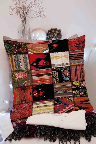 kirmizi-43x43-dijital-baskili-fermuarli-modern-kirlent-kilifi-252260