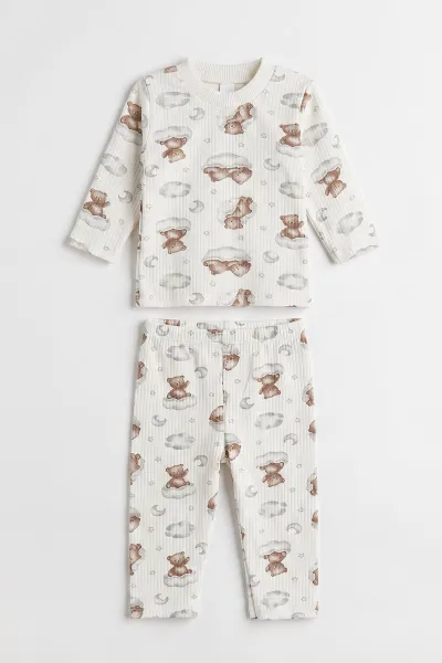 kahve-beyaz-1-3-yas-bulutlu-ayi-baskili-raporlu-cocuk-pijama-takim-477253