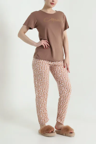 kahve-desenli-viskon-kadin-pijama-takimi-466612