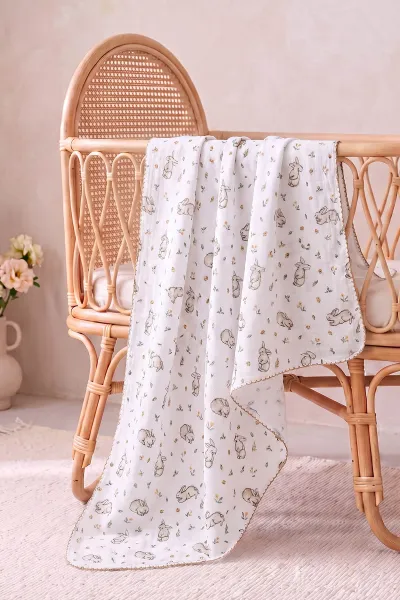 Kahve Ekru (80*90 cm)   Kenarı Oyalı Tek Kat  Karışık Desen Müslin  Bebek Battaniye 477507
