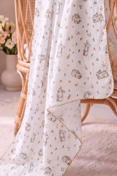 Kahve Ekru (80*90 cm)   Kenarı Oyalı Tek Kat  Karışık Desen Müslin  Bebek Battaniye 477507