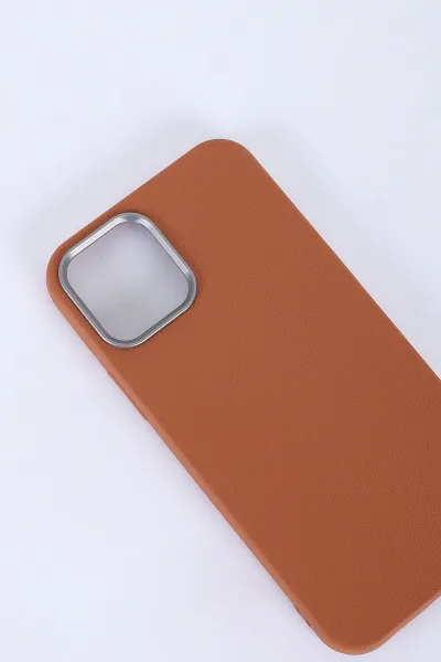 Kahve İPhone 14 Uyumlu Armory Serisi Sert Slikon Telefon Kılıfı 390227