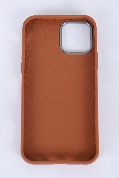 Kahve İPhone 14 Uyumlu Armory Serisi Sert Slikon Telefon Kılıfı 390227