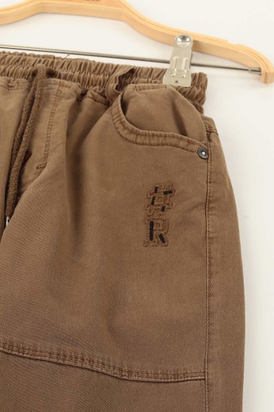 Kahverengi (5-8 Yaş) R Nakışlı Bel Lastikli Paça Düğmeli Erkek Çocuk Pantolon 145846