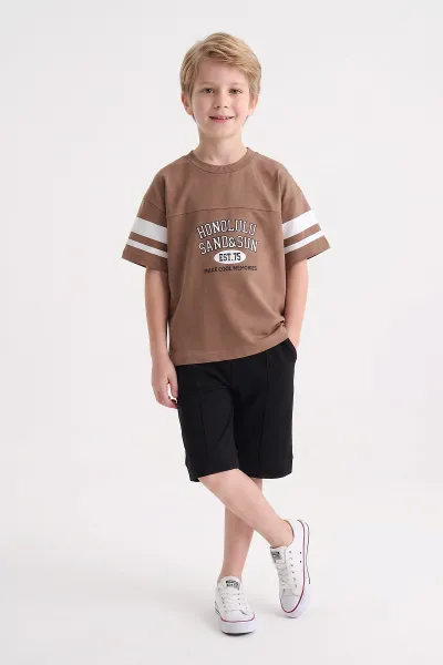Kahverengi (7-12 Yaş) Çizgi Desen Cepli Şortlu  Erkek Çocuk Yazlık Takım 469683