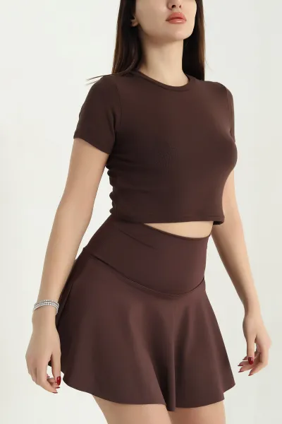 Kahverengi Bisiklet Yaka Likralı Viskon Crop Bluz 339010