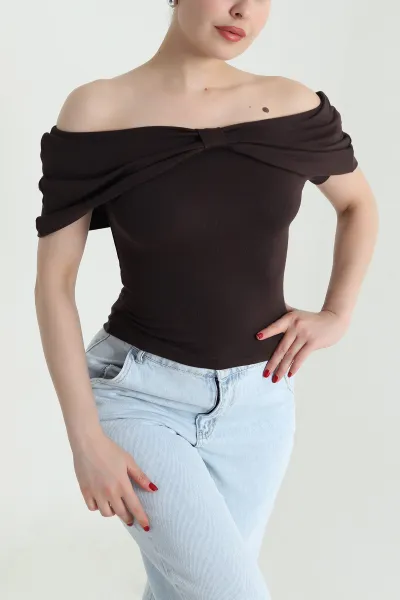 Kahverengi Buzzy Fiyonk Tasarım Bluz 466479