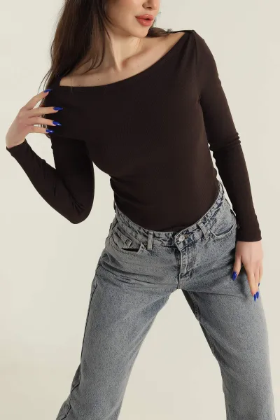 kahverengi-fitilli-tasarim-kadin-bluz-426767