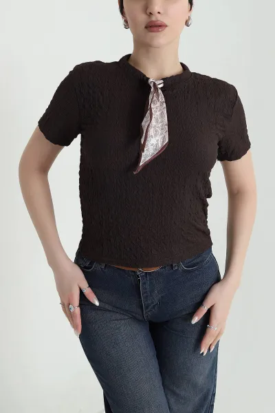 Kahverengi Fularlı Gofre Kadın Bluz 448477