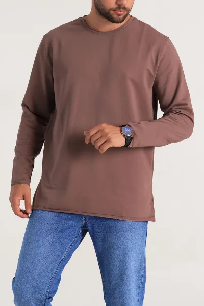 kahverengi-iki-ip-yirtik-yaka-detayli-basic-erkek-sweatshirt-299821
