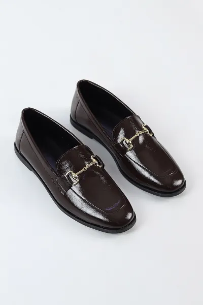 Kahverengi Kırışık Rugan Toka Detaylı Kadın Loafer 502230
