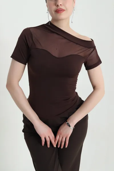 kahverengi-likrali-tul-garnili-sandy-kadin-bluz-454329