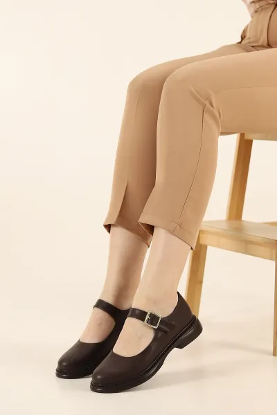 kahverengi-mary-jane-kemer-detayli-kadin-loafer-ayakkabi-337196