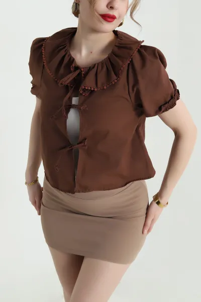 Kahverengi Nakışlı Bebe Yaka Poplin Kadın Bluz 441246
