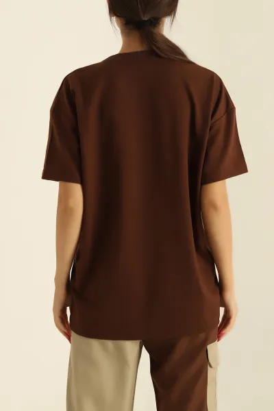 Kahverengi Nakışlı Oversize Tişört -T 200544