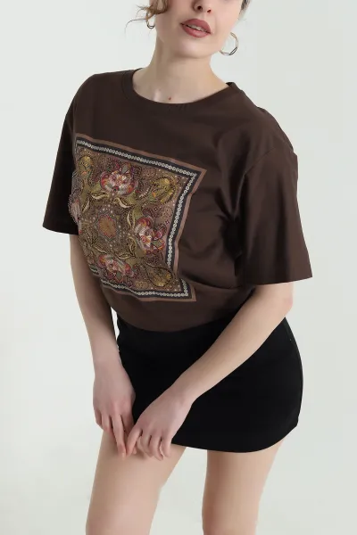 Kahverengi Oversize Bisiklet Yaka Taşlı Süprem Kadın Tişört 447099