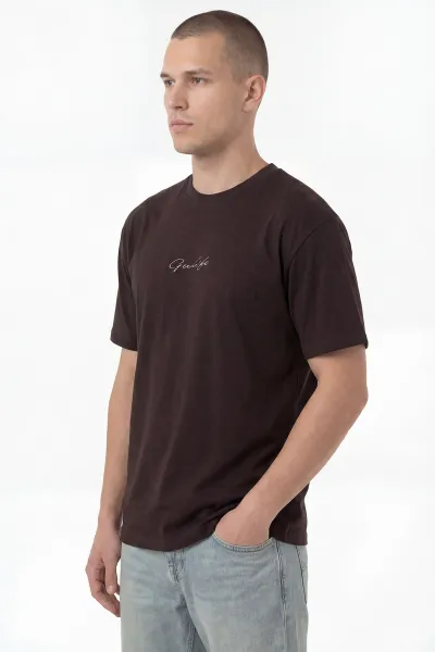 Kahverengi Oversize Bisiklet Yaka Yazı Detaylı Erkek Tişört 454076