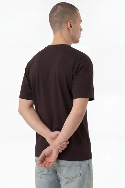 Kahverengi Oversize Bisiklet Yaka Yazı Detaylı Erkek Tişört 454076