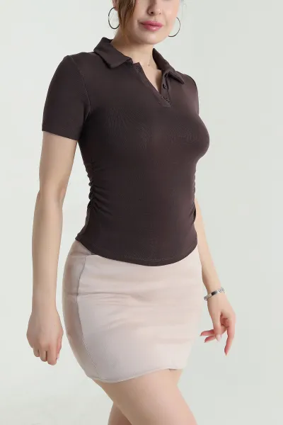 kahverengi-polo-yaka-buzgulu-viskon-kadin-bluz-473791