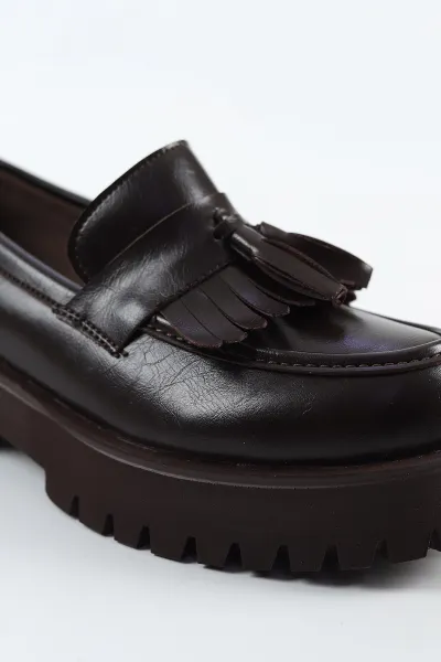 Kahverengi Püskül Detaylı Kadın Loafer Ayakkabı 492622