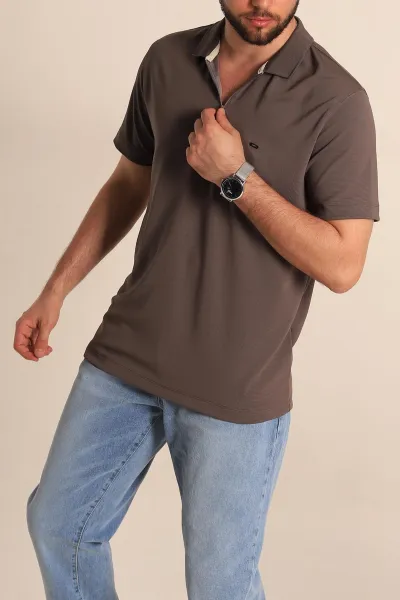 Kahverengi Regular Fit Dokulu Fermuarlı Polo Yaka Erkek Tişört 277200