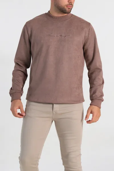 kahverengi-regular-fit-suet-kabartma-yazi-detayli-erkek-sweatshirt-305900