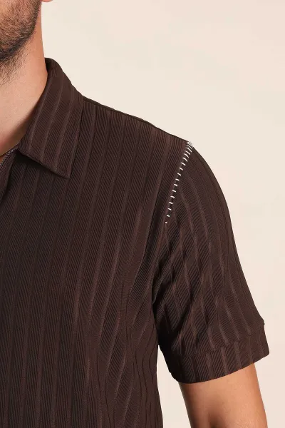 Kahverengi Relaxed Fit Fitilli Doku Fermuarlı Polo Yaka Erkek Tişört 373052
