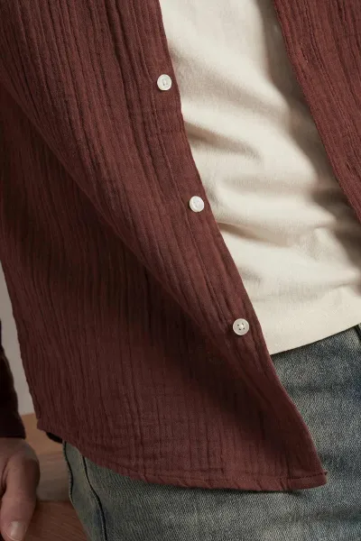Kahverengi Relaxed Fit Müslin Keten Ata Yaka Erkek Gömlek 435750