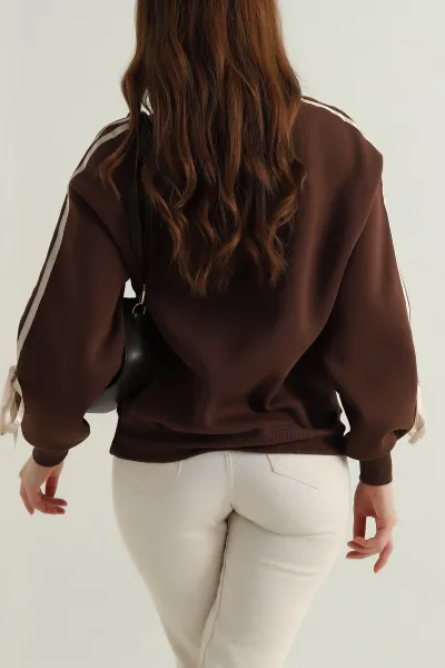 Kahverengi Şerit Detay Şardonlu Üç İp Kadın Sweat 413800