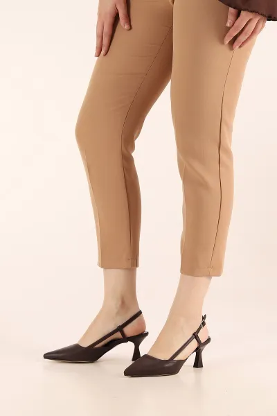 Kahverengi Sivri Burun Bilek Kemerli Kadın Topuklu Ayakkabı 414645